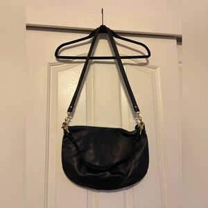 Clare V Moyen Messenger in Black